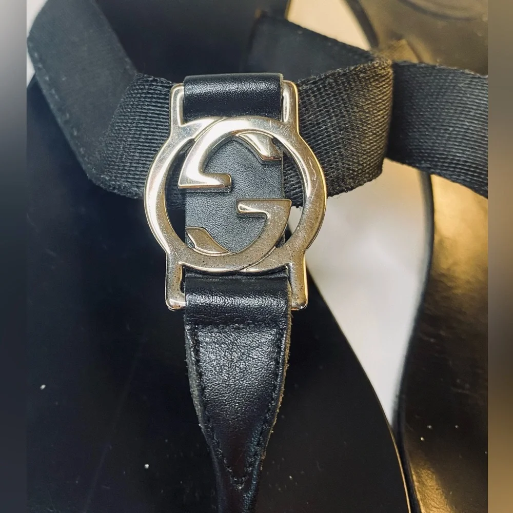 GUCCI INTERLOCKING “GG” KITTEN HEEL THONG SANDAL - Picture 3 of 7